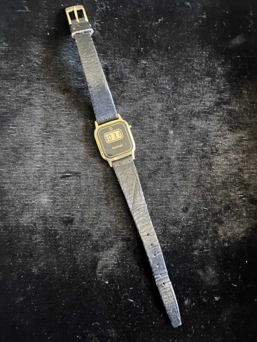 Vintage Armitron Womens Digital Watch Gold Square Leather - Picture 3 of 7